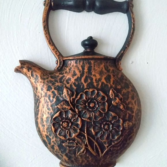 Homco 70s Kitchen faux copperware plaques - Picture 2 of 10